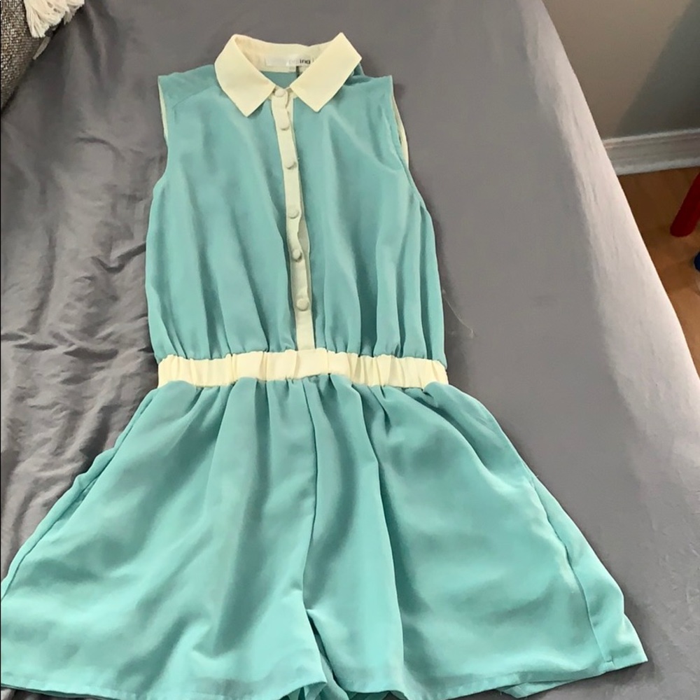 Romper with pockets